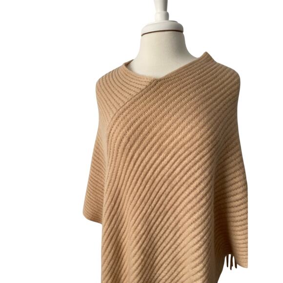 Time & Tru NWT Women's S/M Boho Cottagecore Ribbed Fringe Poncho Winter Comfy - Picture 3 of 9